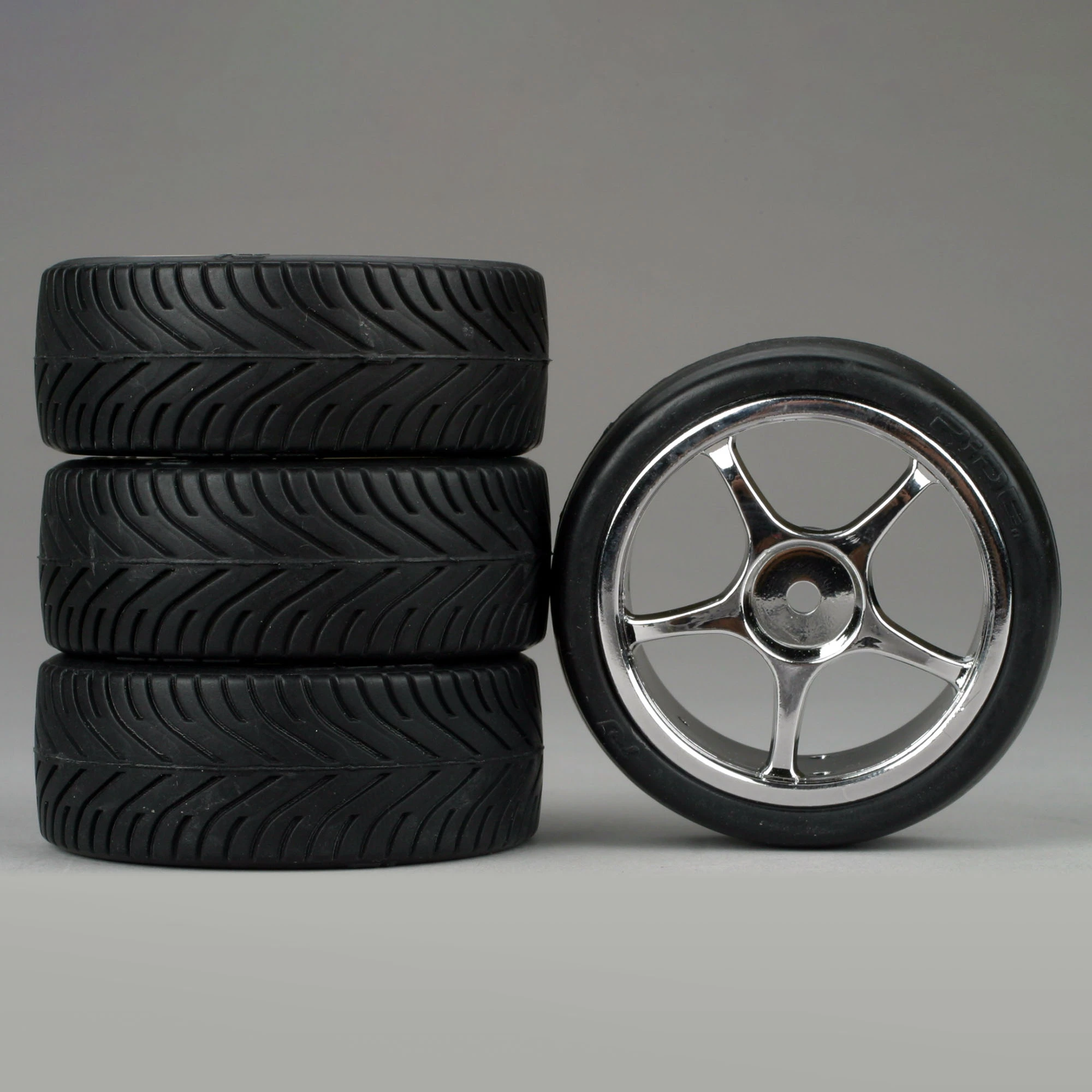 Duratrax 5-Spoke Chrome Wheel, Radial (4) for Tires & Wheels 3 Duratrax 5-Spoke Chrome Wheel, Radial (4) for Tires & Wheels